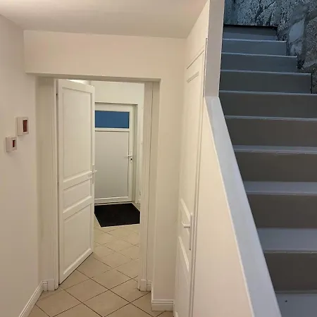 Maison Entiere - Centre Ville, Parking Reserve Feriehus Saintes