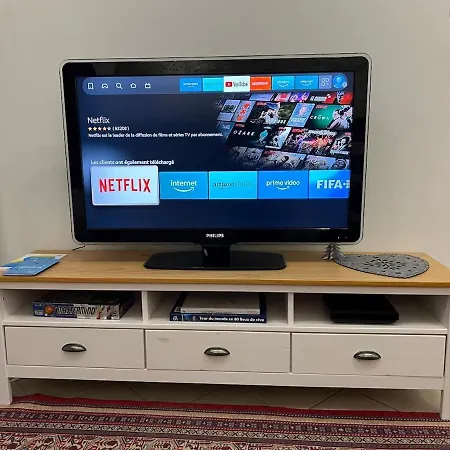 Maison Entiere - Centre Ville, Parking Reserve