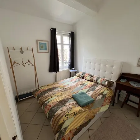 Maison Entiere - Centre Ville, Parking Reserve Saintes