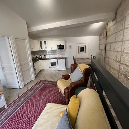 Maison Entiere - Centre Ville, Parking Reserve Saintes